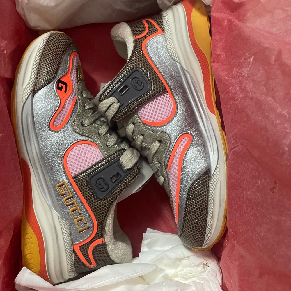 Gucci Ultrapace Leather Sneaker